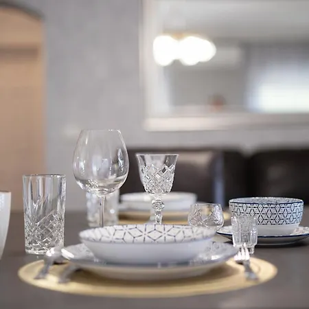 Deluxe Space And Apartment Pecs